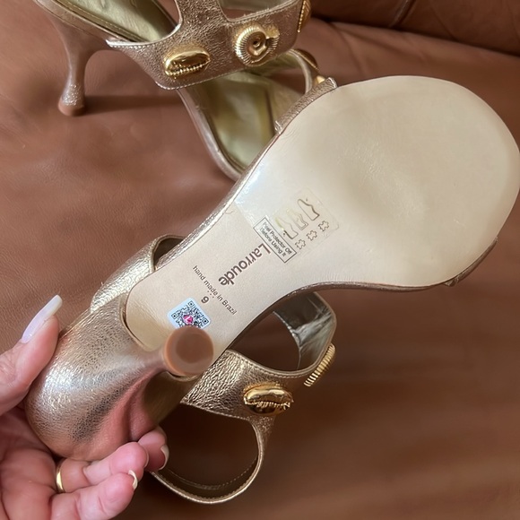 Larroudé Sea Shell Gold Metallic Madison Studded High Heel Sandals SIZE 9 NWT - Picture 9 of 11